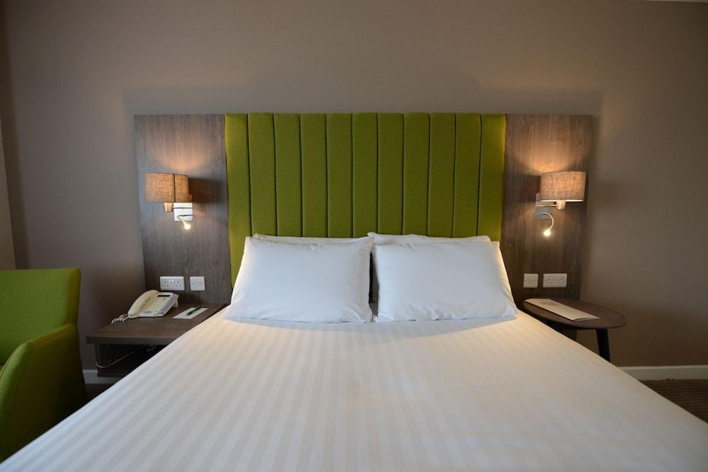 Holiday Inn Wolverhampton - Racecourse, an IHG Hotel Exterior foto