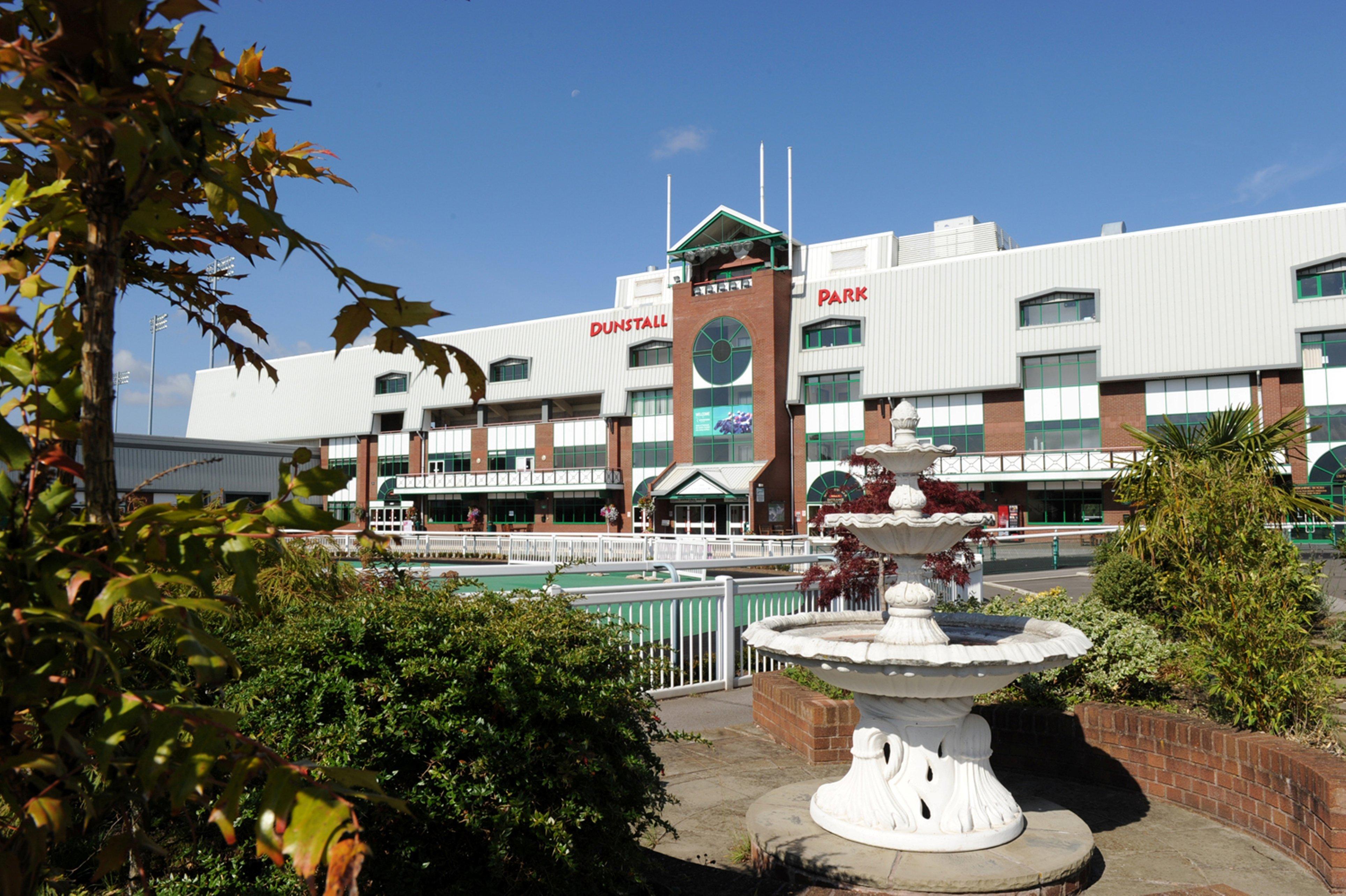 Holiday Inn Wolverhampton - Racecourse, an IHG Hotel Exterior foto