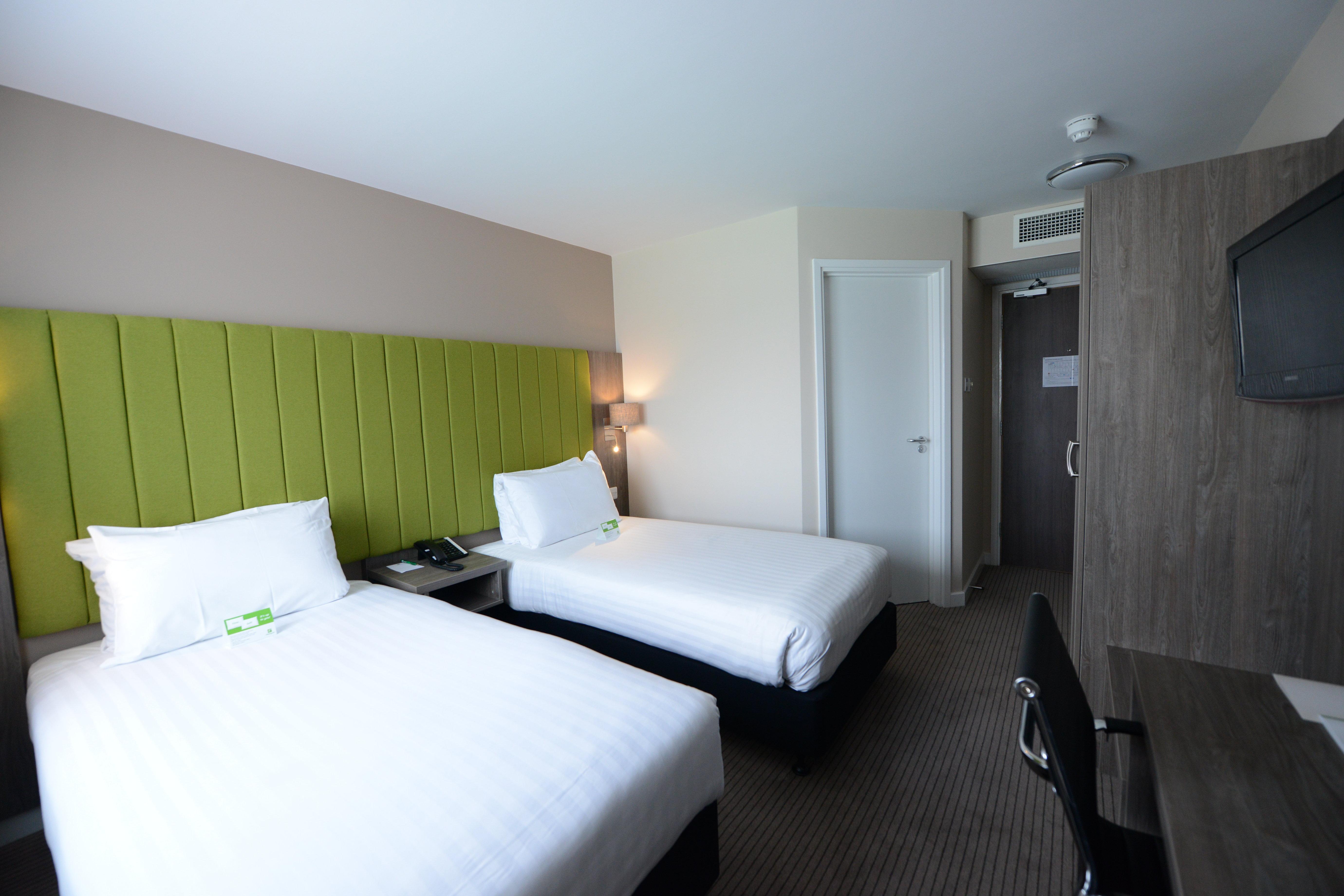 Holiday Inn Wolverhampton - Racecourse, an IHG Hotel Exterior foto