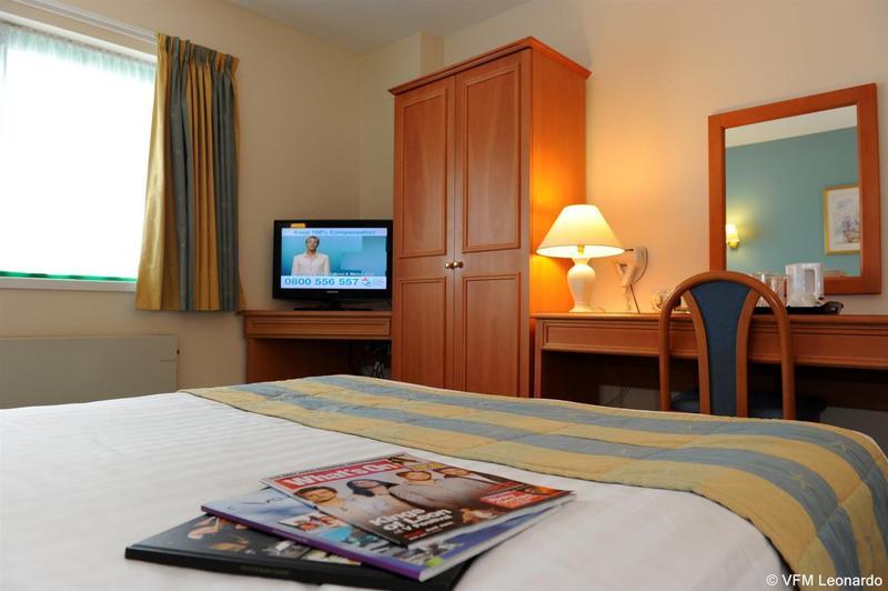 Holiday Inn Wolverhampton - Racecourse, an IHG Hotel Exterior foto